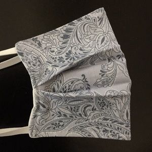 Bandana Print Face Mask *SS20